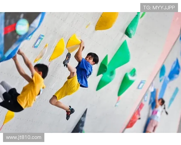 成都滑板队在世界攀岩锦标赛中以60分稳居积分榜首位