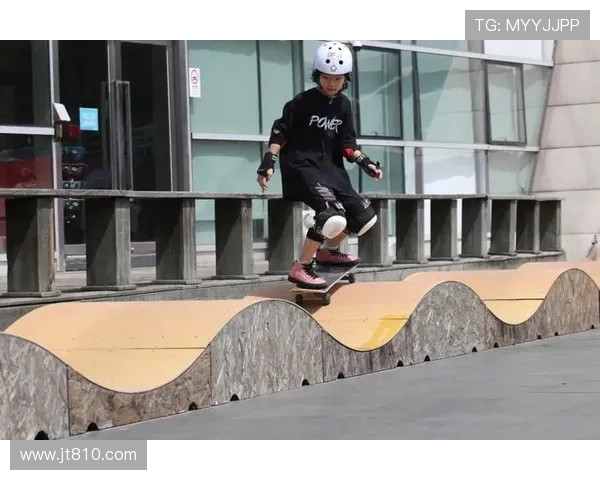 滑板文化的传承与创新：深入杭州滑板队的精神世界探讨