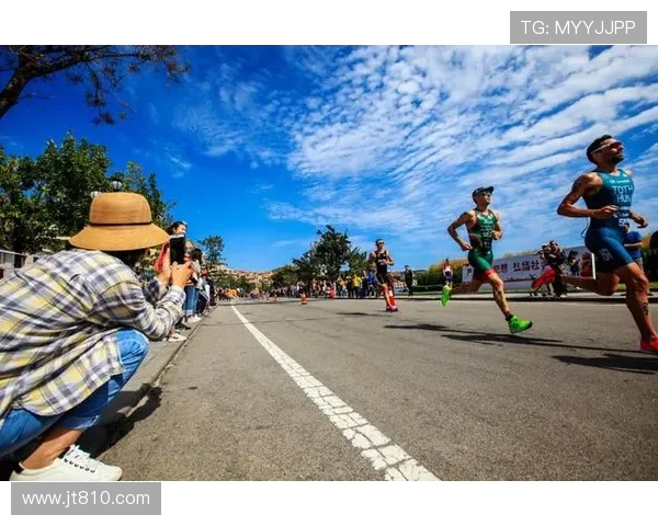 《聚焦赛事精彩瞬间探寻竞技精神与体育文化的深度融合》